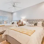 Big O Beach - White Sands Townhomes