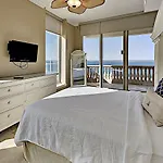 Beach Club 1606C