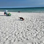 Quiet 2 Bedroom Condo On Gulf With Pool And Pond