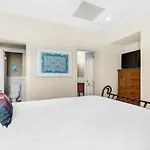 Sans Souci Unit 405