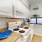 Palm Beach Club 2-228