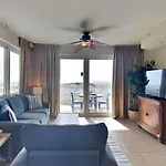 Beach Club 101A