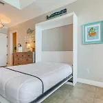 Pensacola Beach Penthouse With View And Pool Access!