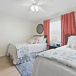 Villas On The Gulf L1- Ocean View Steps To Beach!