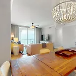 Portofino Island Resort & Spa: Tower 5-909