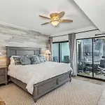 Palm Beach Club #111