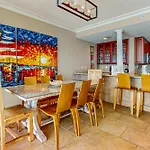 Beach Club 1502