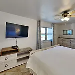 Regency Towers 801 West