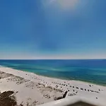 Amazing Home In Pensacola Beach With Heated Swimming Pool, Outdoor Swimming Pool And 2 Bedrooms