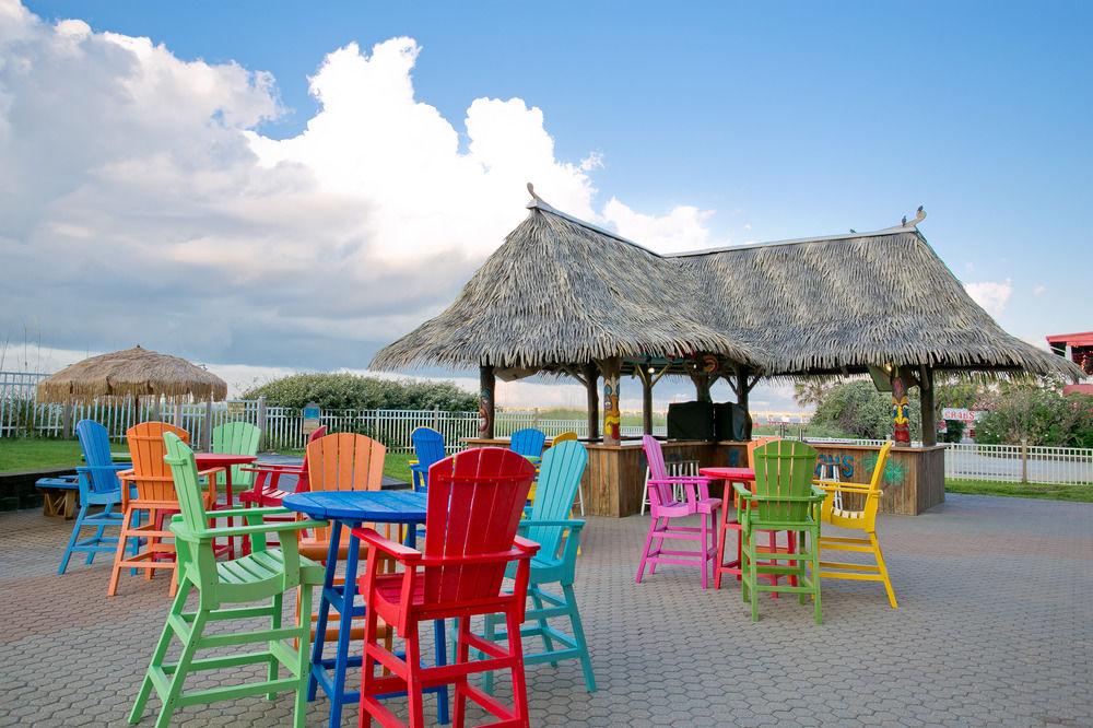Hampton Pensacola Hotel 3*