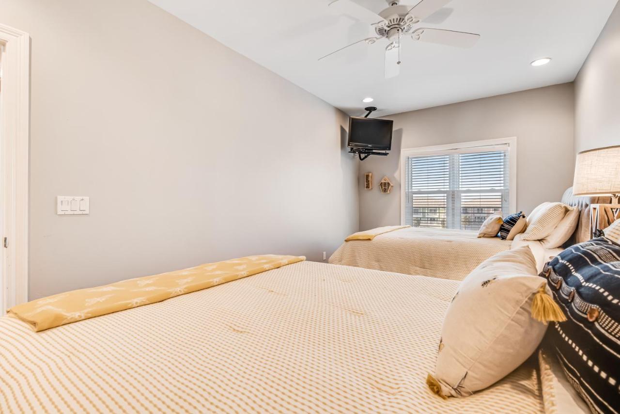Big O - White Sands Townhomes *