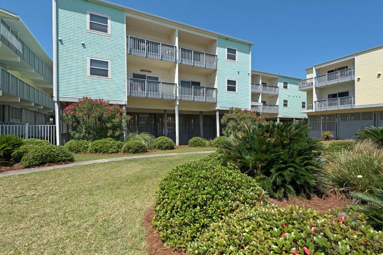 On The Gulf Unit J7 Holiday home