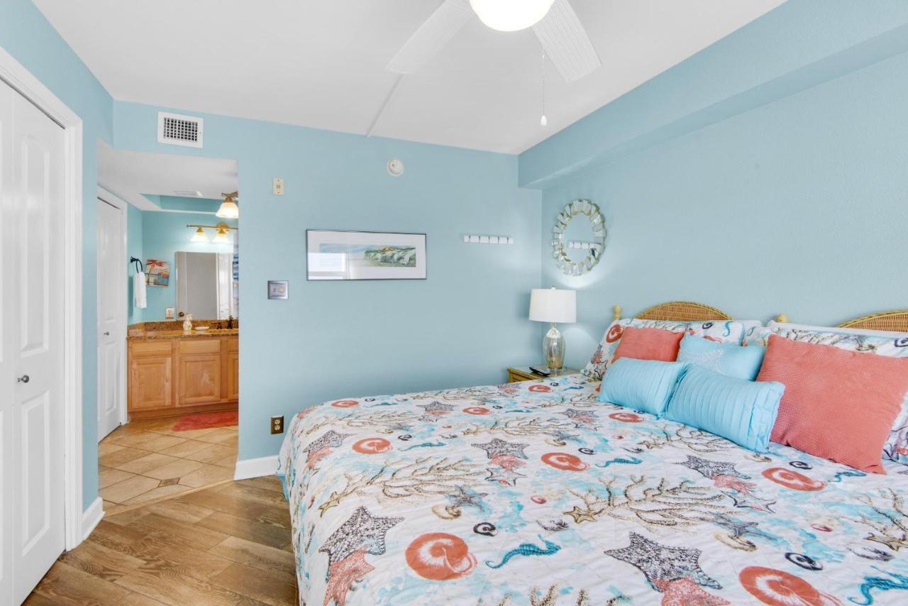 Regency Towers 702 West- Azure Pleasure
