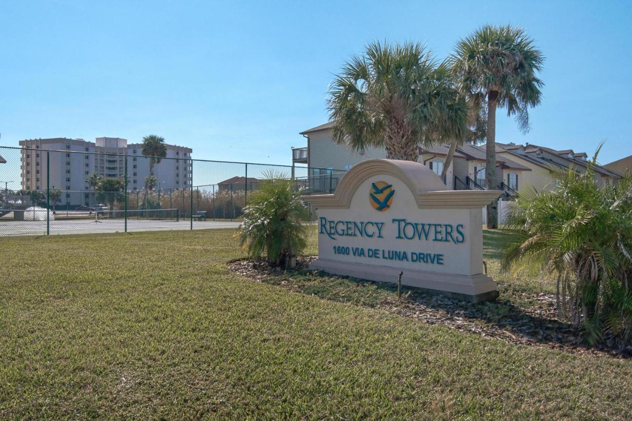 Holiday home Regency Towers 405 West