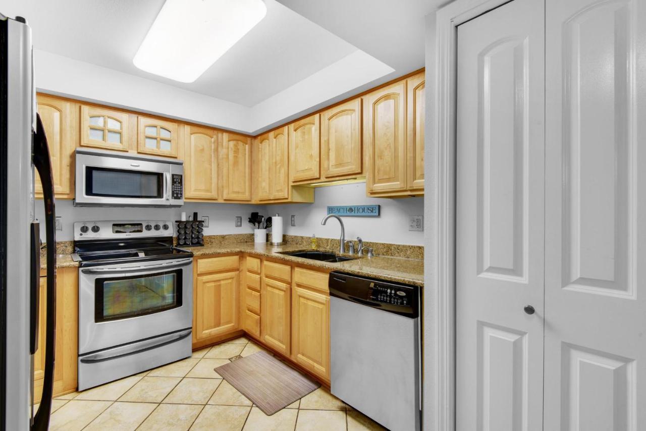 Holiday home Regency Towers 702 West- Azure Pleasure