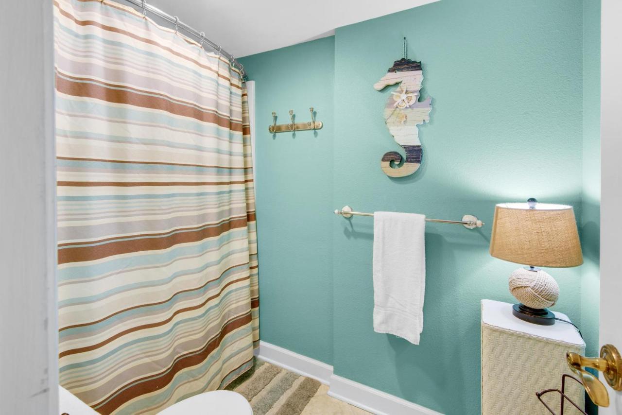 Holiday home Regency Towers 702 West- Azure Pleasure