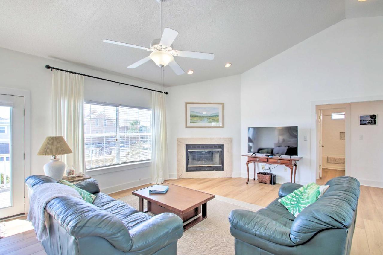 Pensacola 1 Block To Access Holiday home *