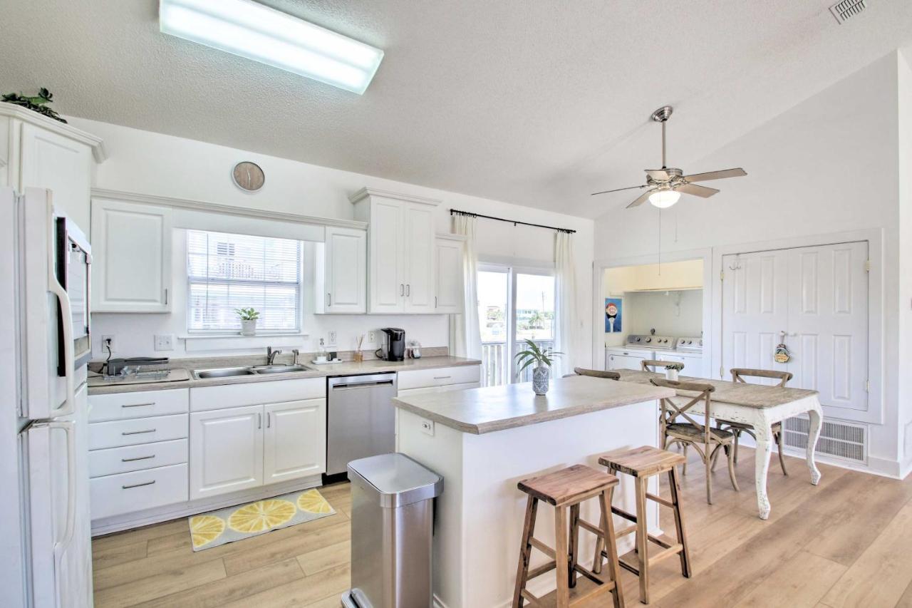 Pensacola 1 Block To Access Holiday home