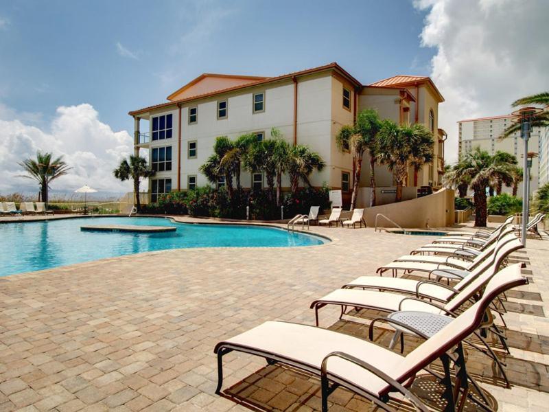 Club 901c Apartment