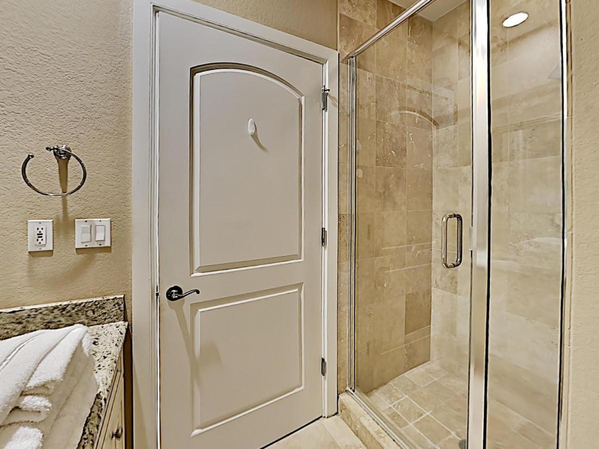 Apartment Club 1606c *