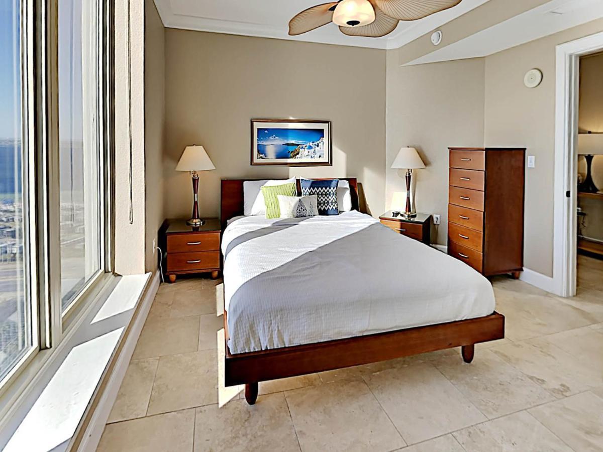 Club 1606c * Pensacola Beach