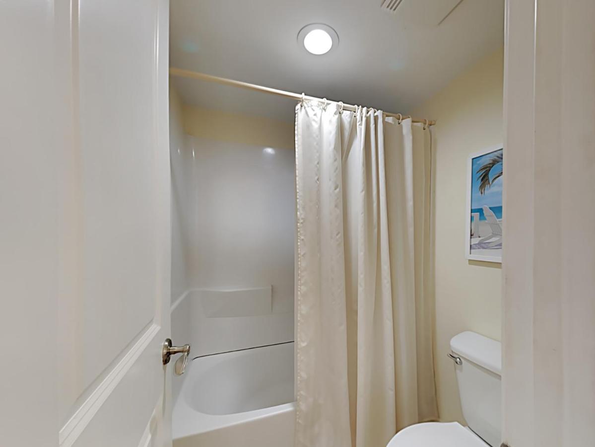 Regency Towers 503 West Apartment *