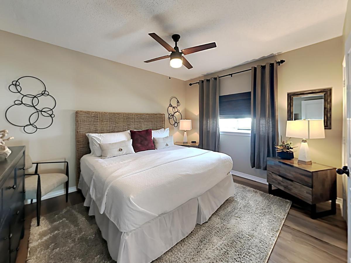 Apartment Emerald Isle #501 *
