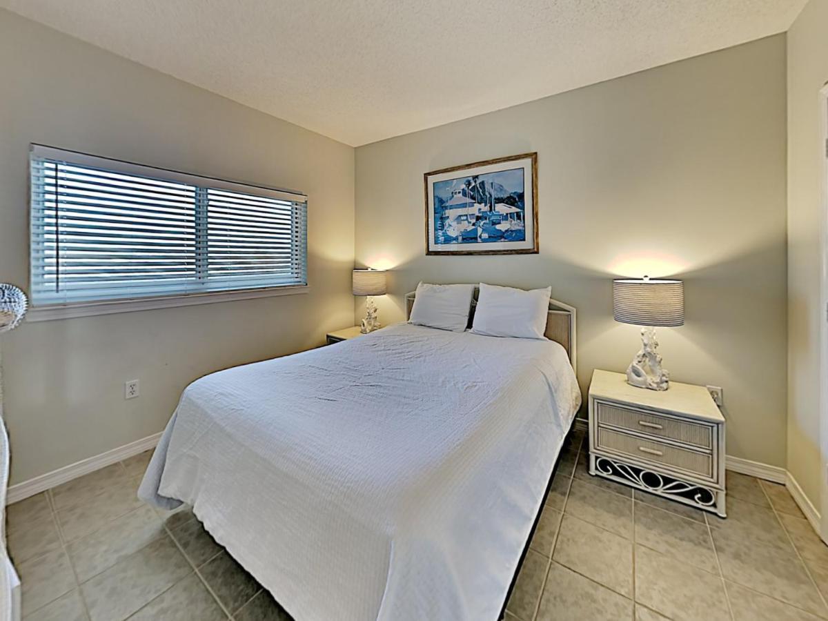 Apartment Emerald Isle #304 Pensacola Beach