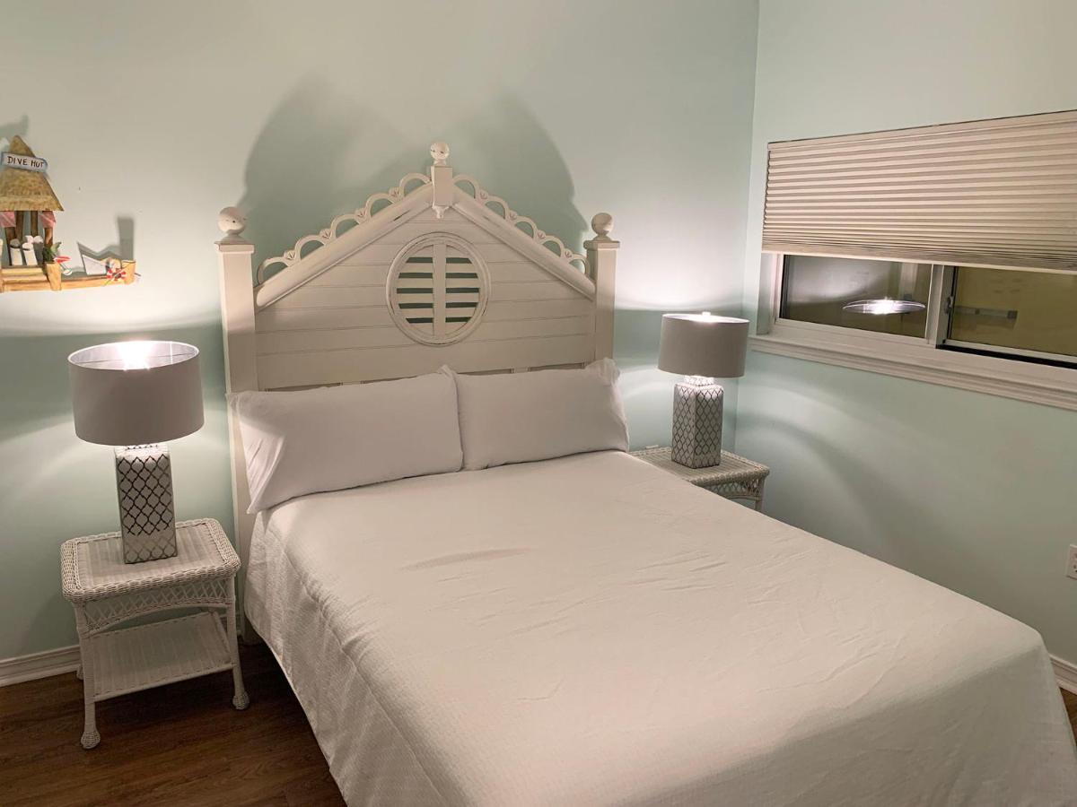 Apartment Emerald Isle #401