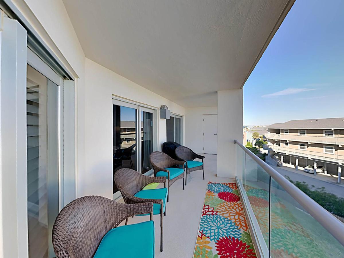 Regency Towers 403 East * Pensacola Beach