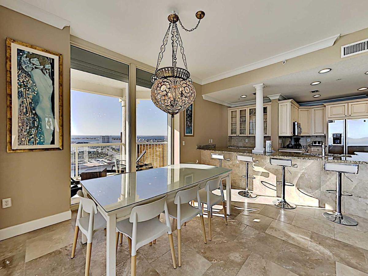 Apartment Club 1606c *
