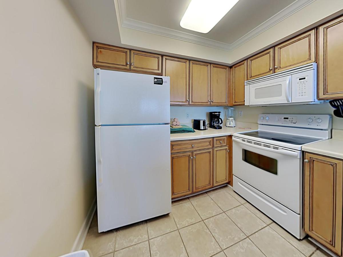 Regency Towers 503 West Apartment