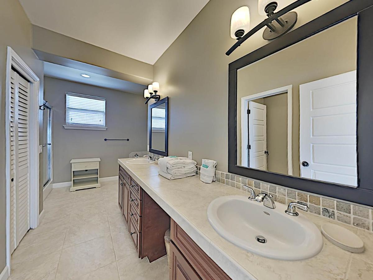 Awesome In Pensacola With Outdoor Swimming Pool And 3 Bedrooms Pensacola Beach