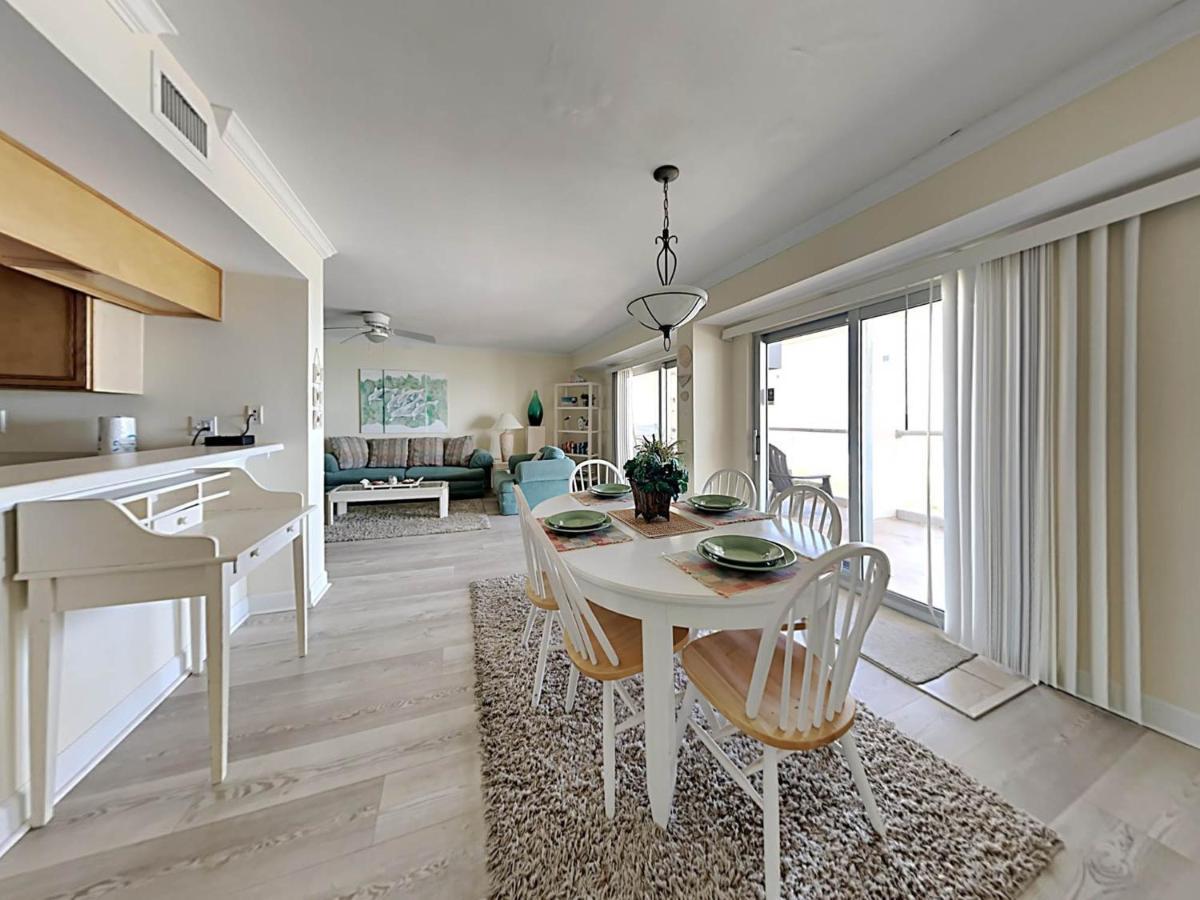 Regency Towers 503 West Apartment *