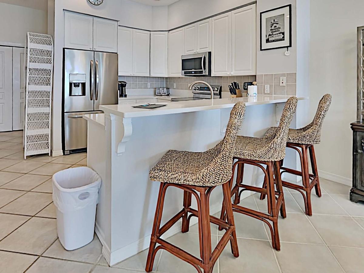 Amazing In Pensacola With Heated Swimming Pool, Outdoor Swimming Pool And 2 Bedrooms