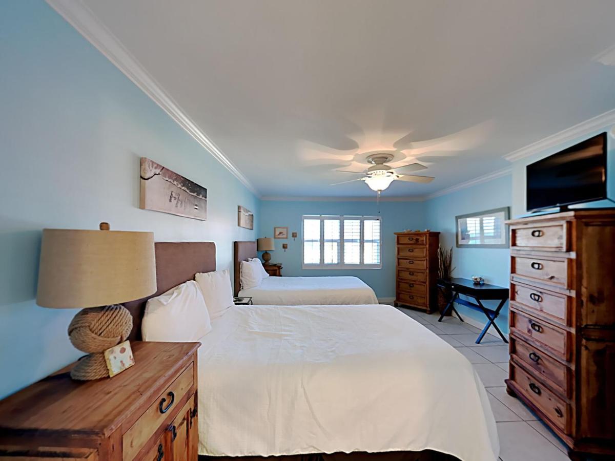Apartment Regency Towers #407 West *