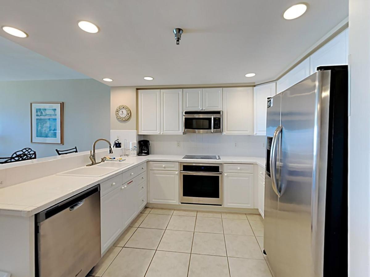 Awesome In Pensacola With Heated Swimming Pool, Outdoor Swimming Pool And 2 Bedrooms