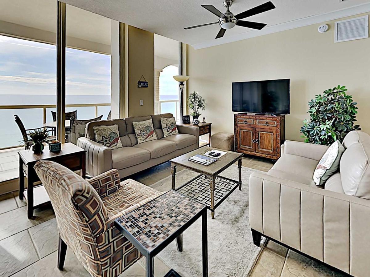 Apartment Club 1605c