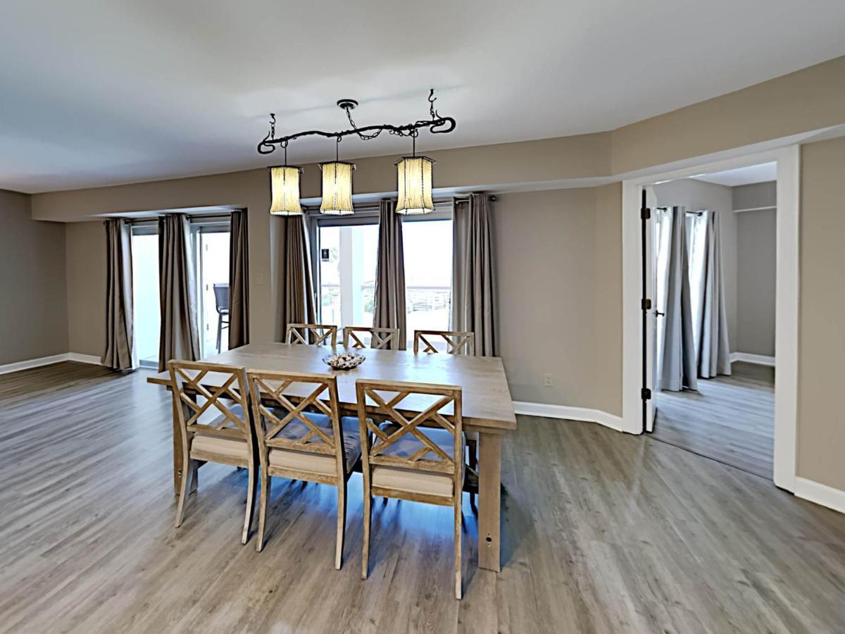 Regency Towers 203 West * Pensacola Beach