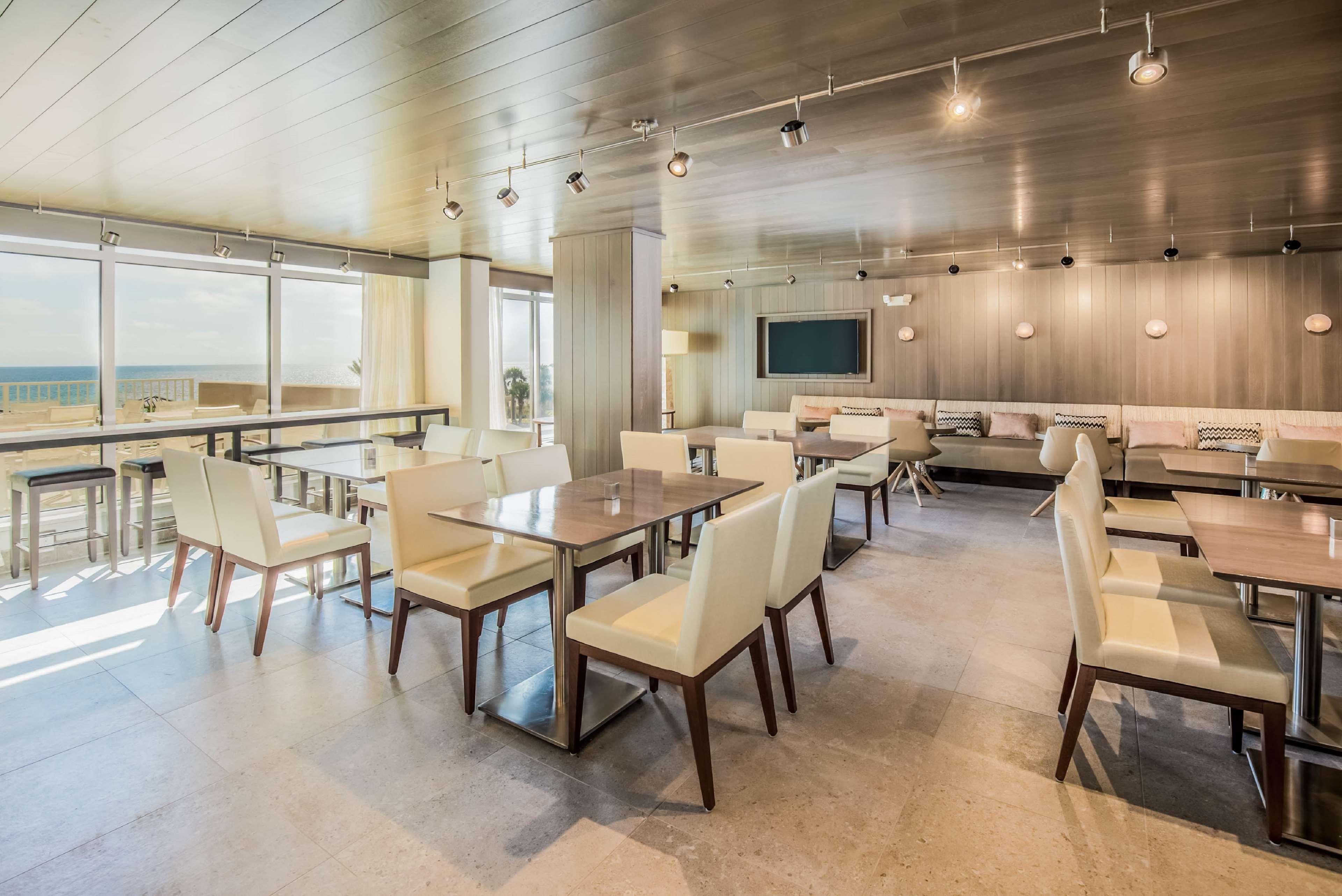 Hilton Pensacola 4*