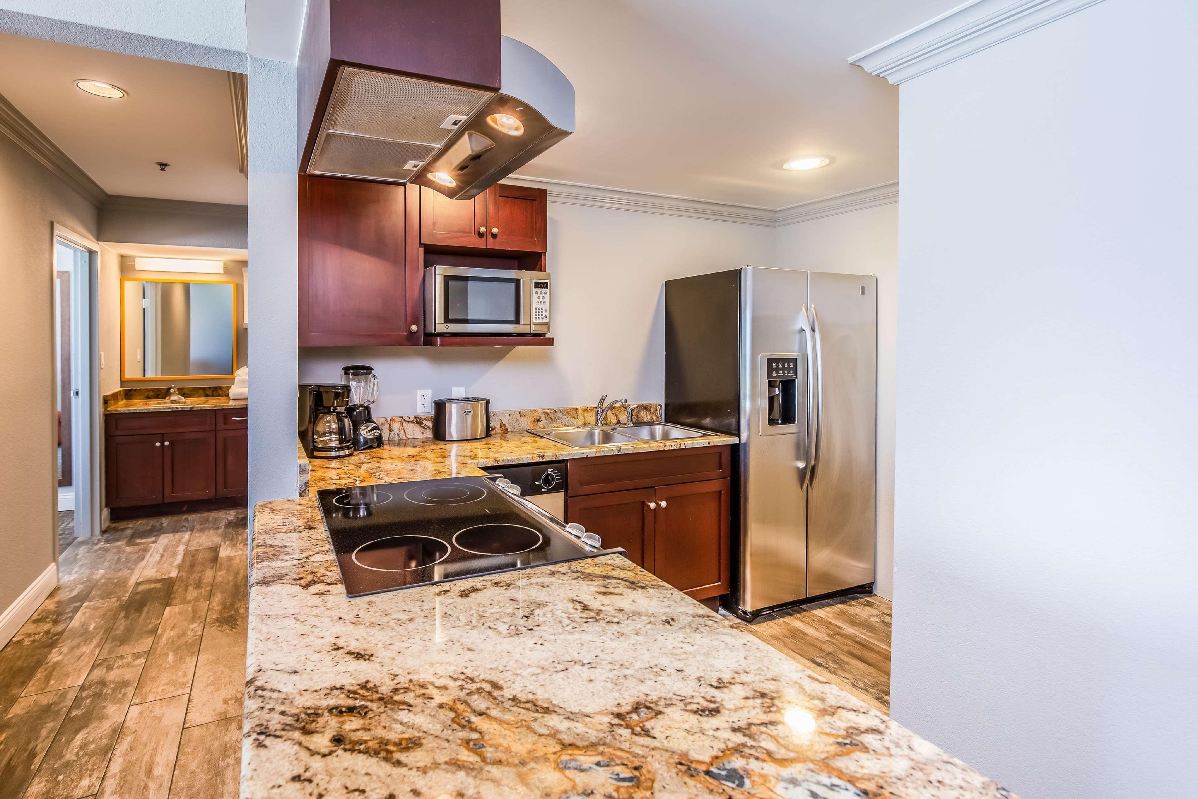 Hampton Pensacola Hotel 3*