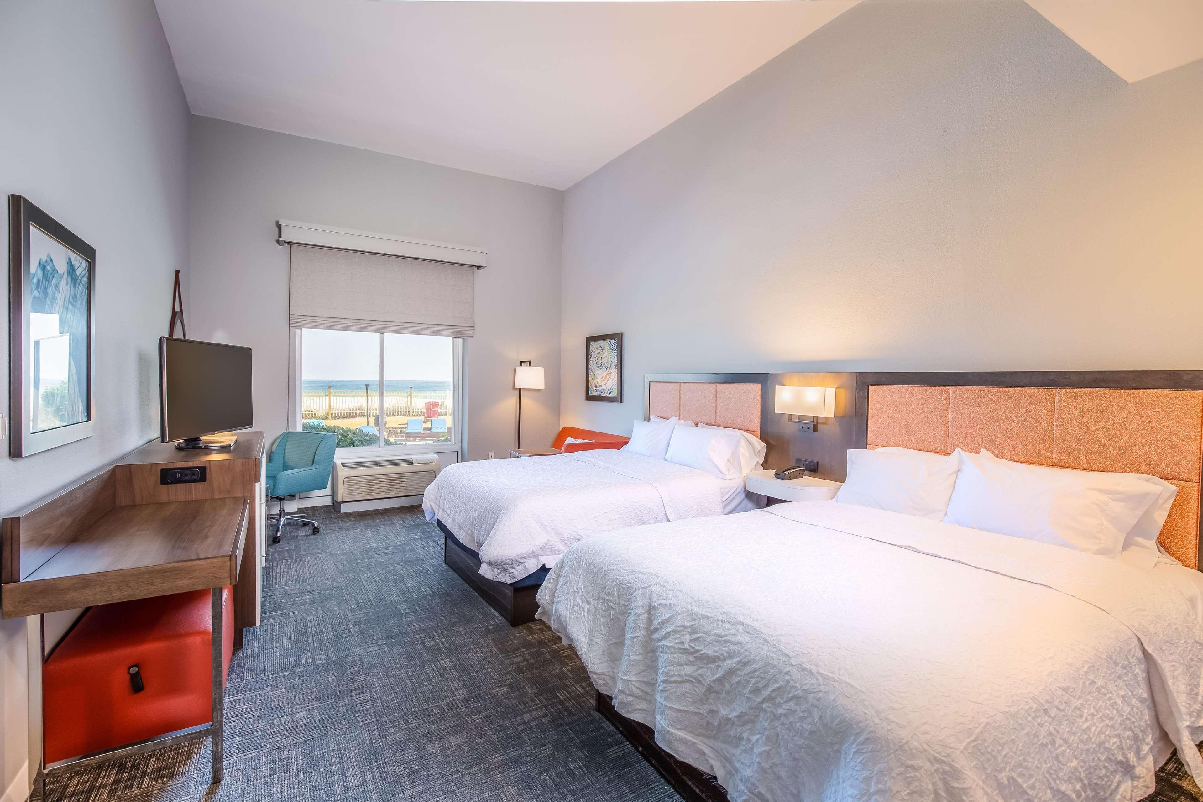 Hampton Pensacola Hotel 3*