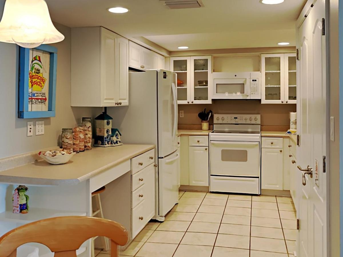 Apartment Regency Towers #802 West *
