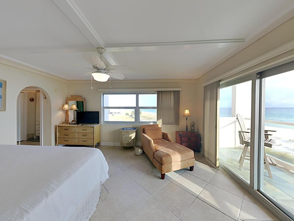 Apartment Regency Towers #304 West *