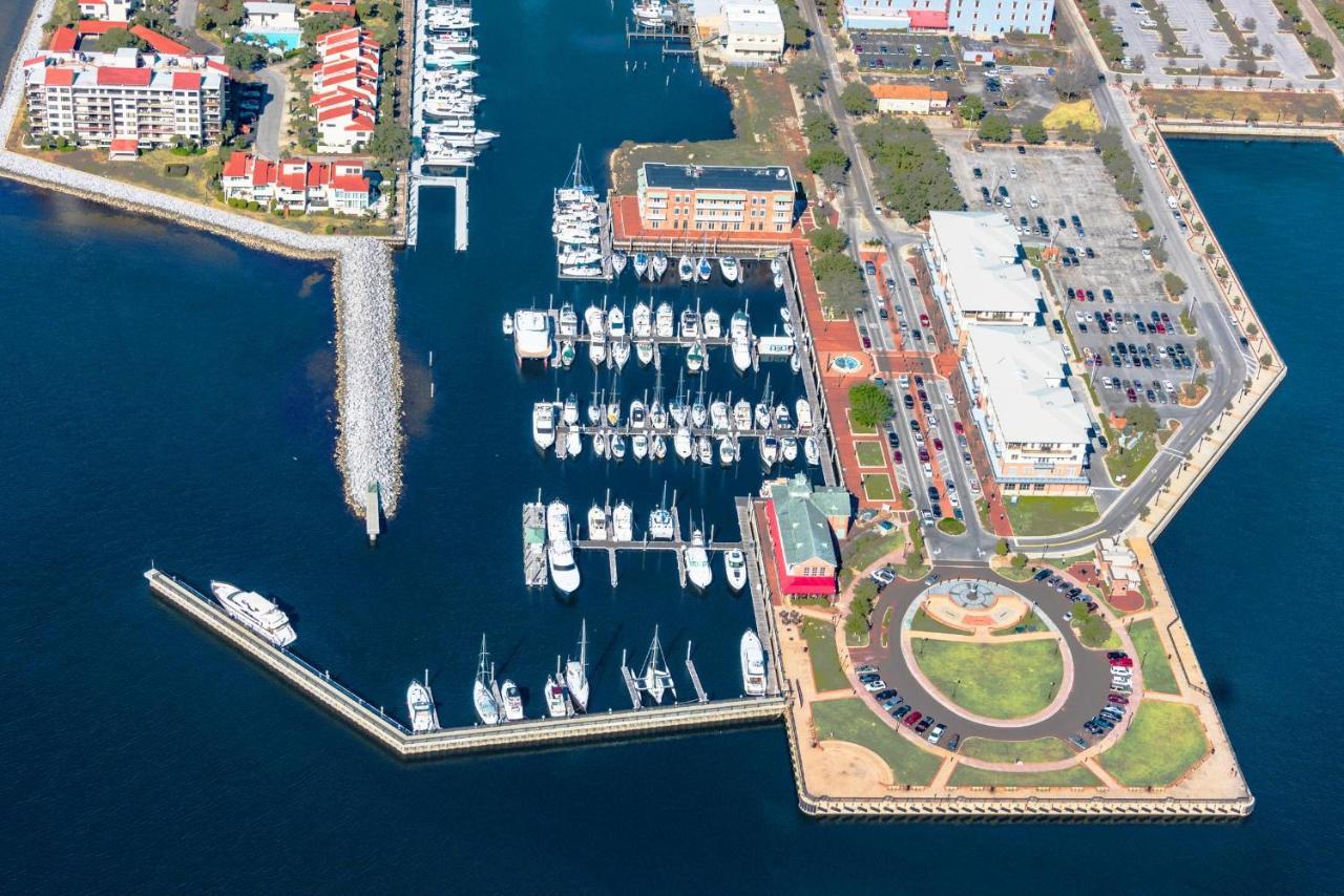 Apartment On The Gulf Unit A8