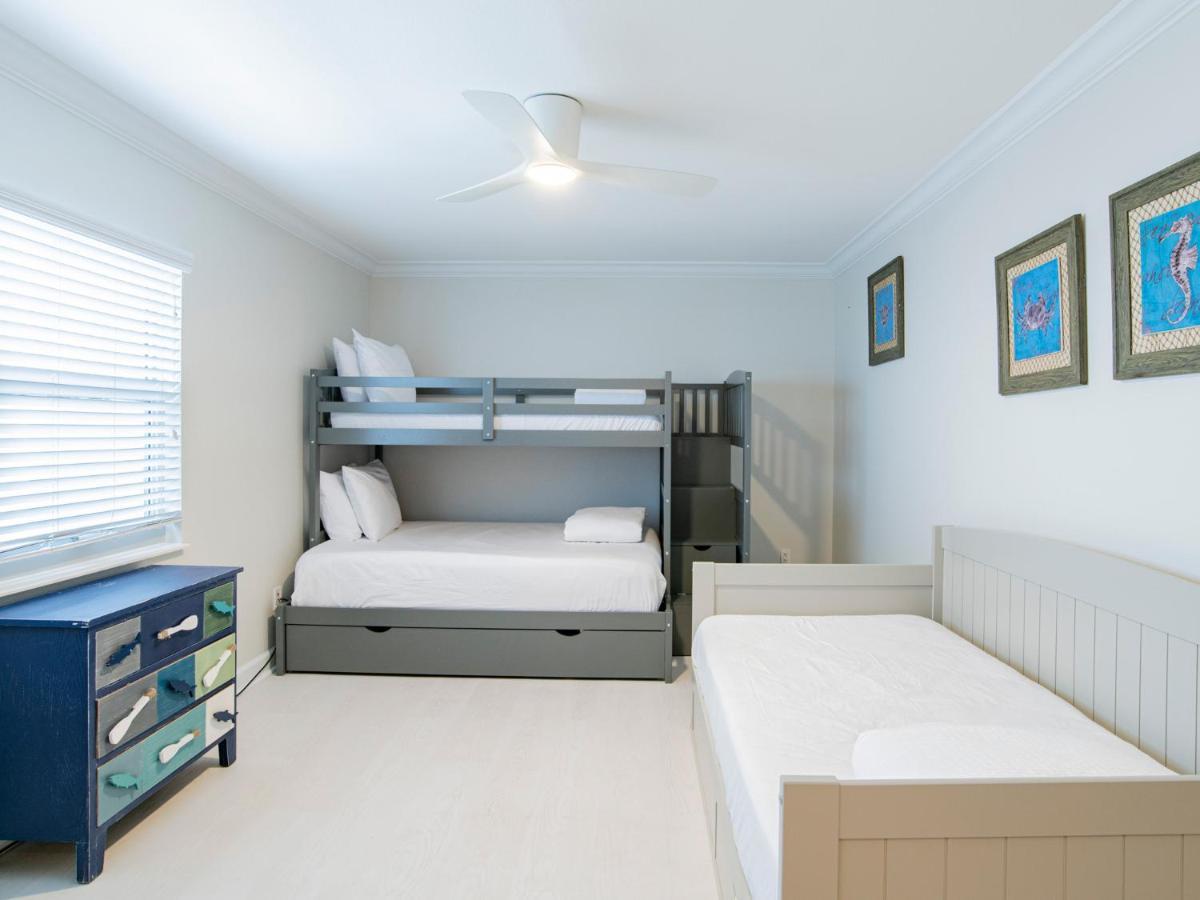 Apartment Regency Towers 708 West