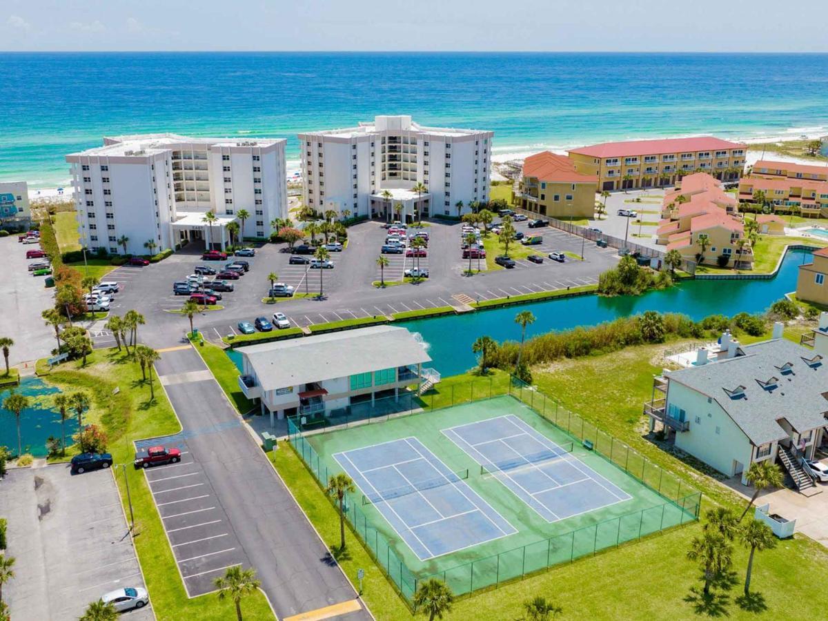Regency Towers 708 West * Pensacola Beach