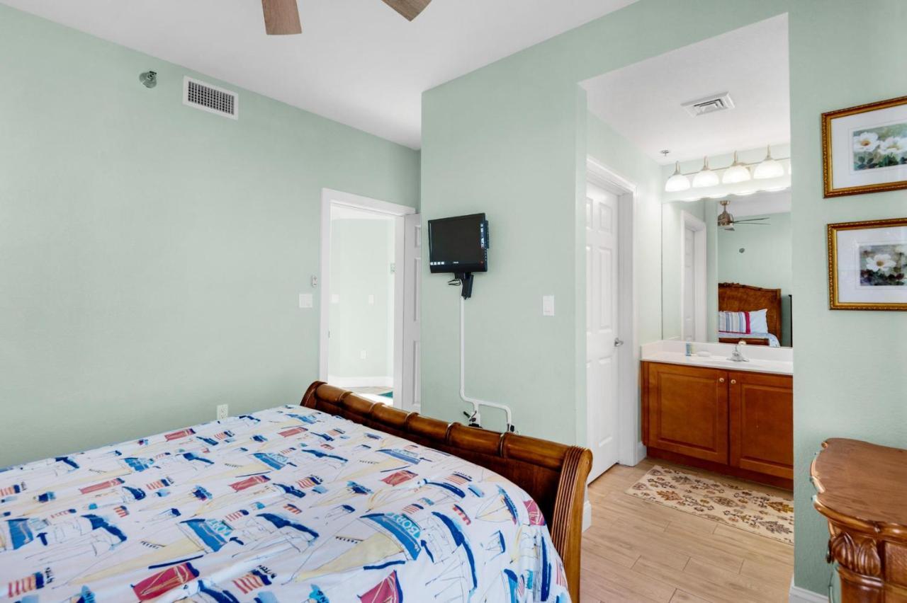 Emerald Dolphin Unit 510 Holiday home Pensacola Beach