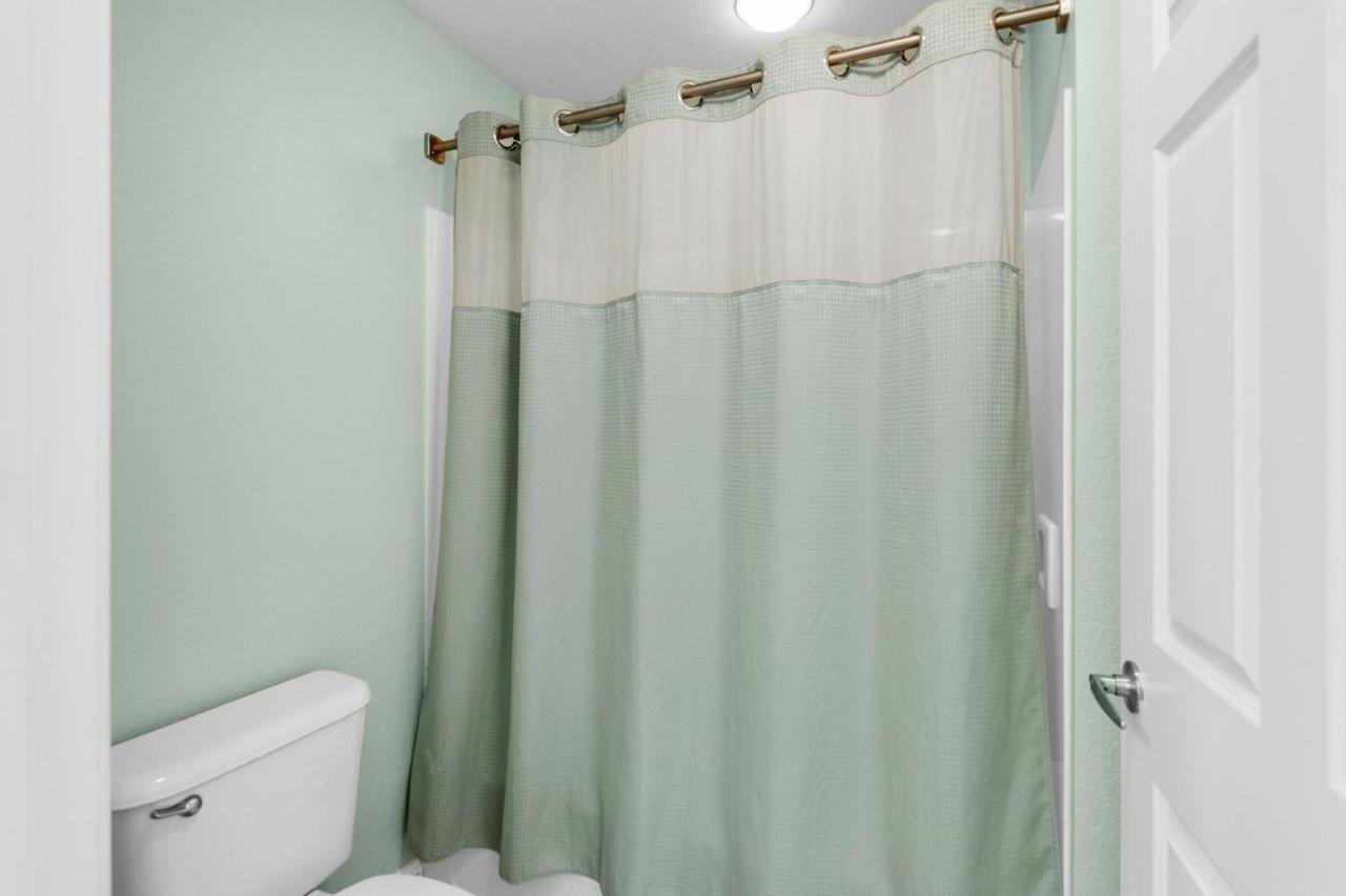 Emerald Dolphin Unit 510