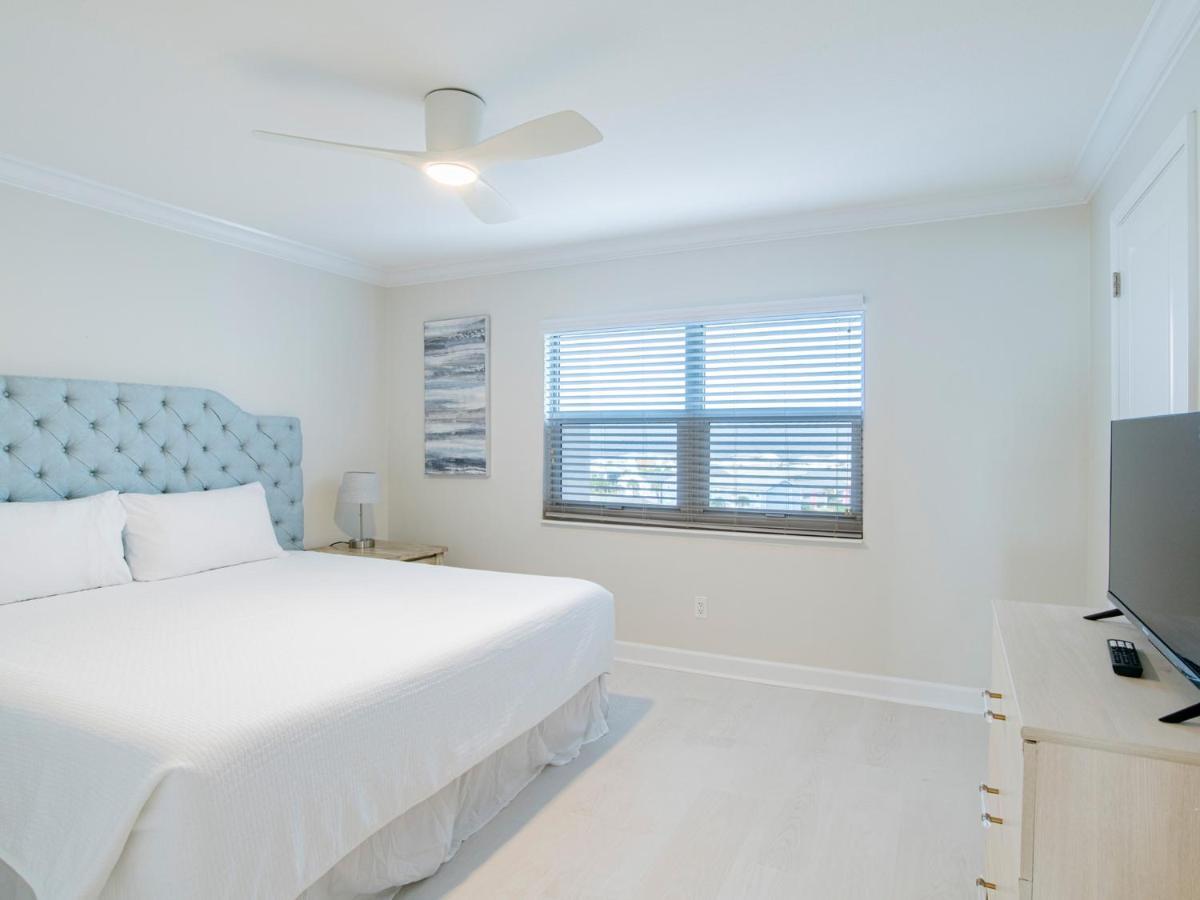 Apartment Regency Towers 708 West